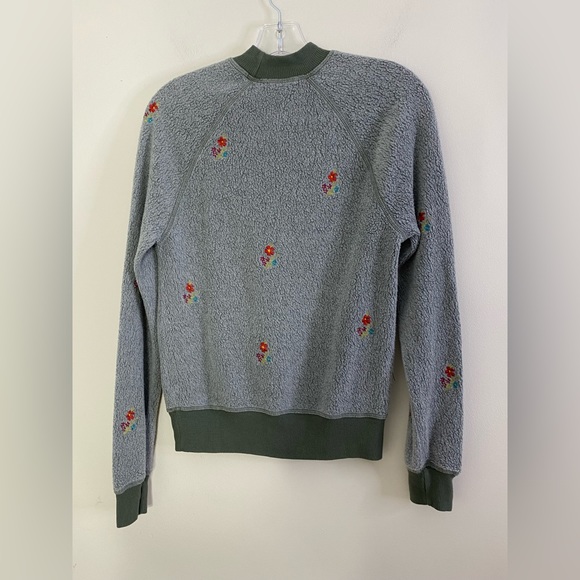 new Anthropologie T.La Embroidered Mock-Neck Sweatshirt XS NWT - Picture 7 of 8